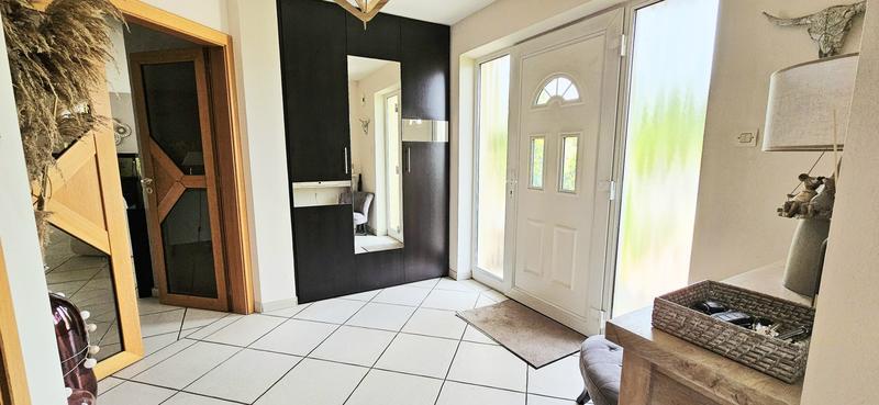 Maison - 211 m² - 8 pièces