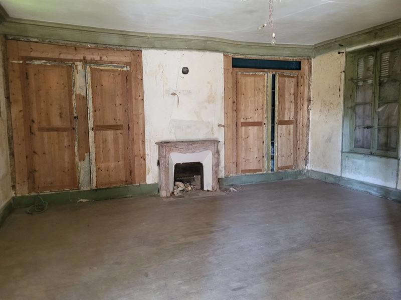 Maison - 360 m² - 12 pièces