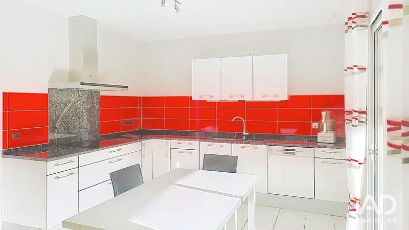 Maison - 177 m² - 4 pièces