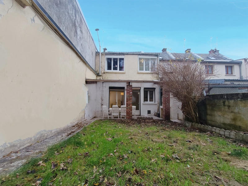 Maison - 101 m² - 6 pièces