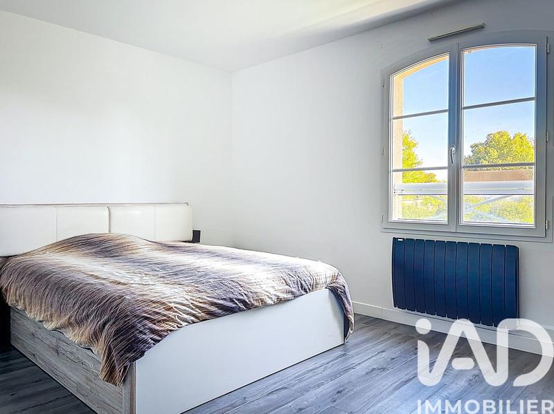 Maison - 202 m² - 8 pièces