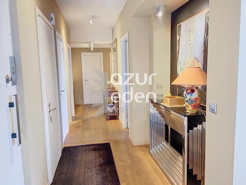 Appartement - 143 m² - 5 pièces