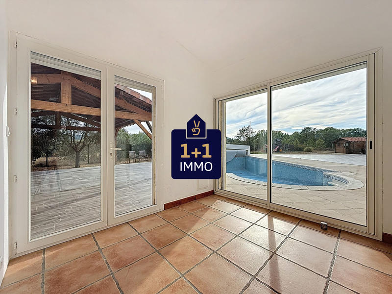 Villa - 261 m² - 11 pièces