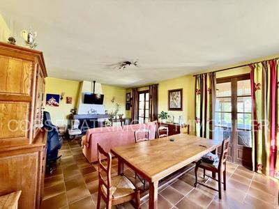 Maison - 174 m² - 10 pièces