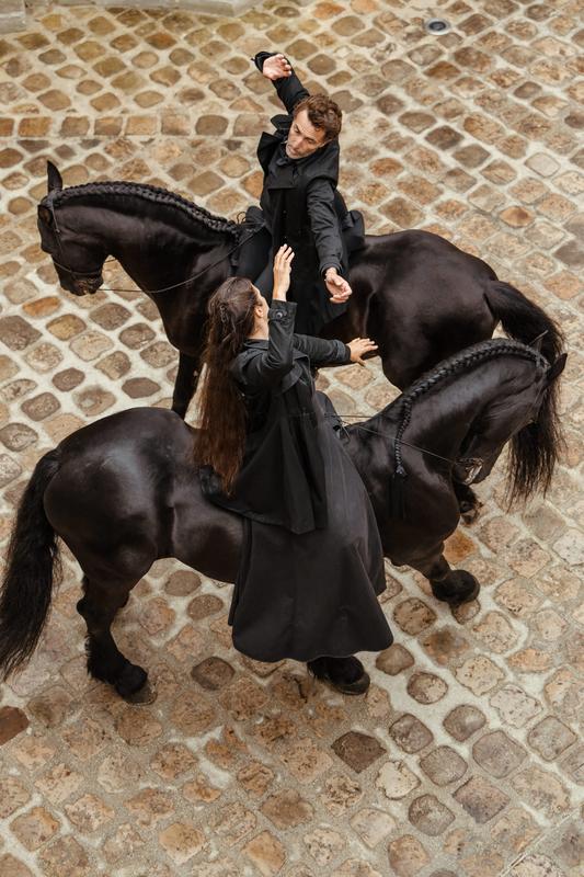 Les Échapées (théâtre equestre - cirque)