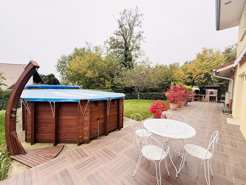 Maison - 140 m² - 5 pièces