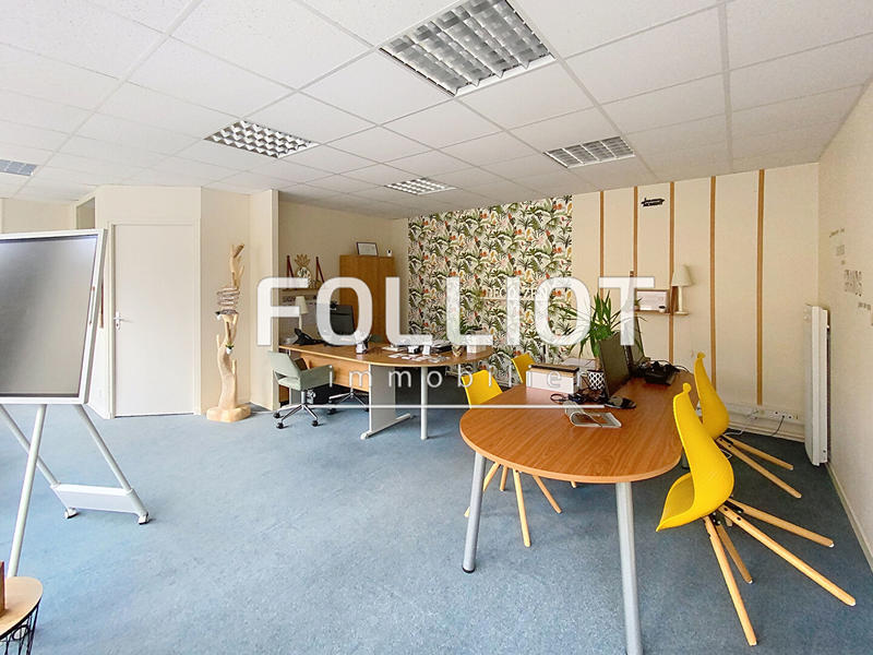 Local commercial - 69 m² - 3 pièces