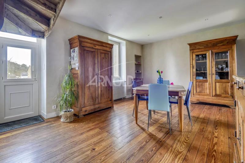 Maison - 189 m² - 9 pièces