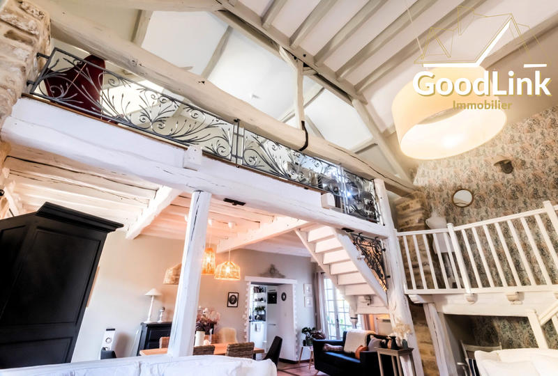 Maison ancienne - 178 m² - 6 pièces