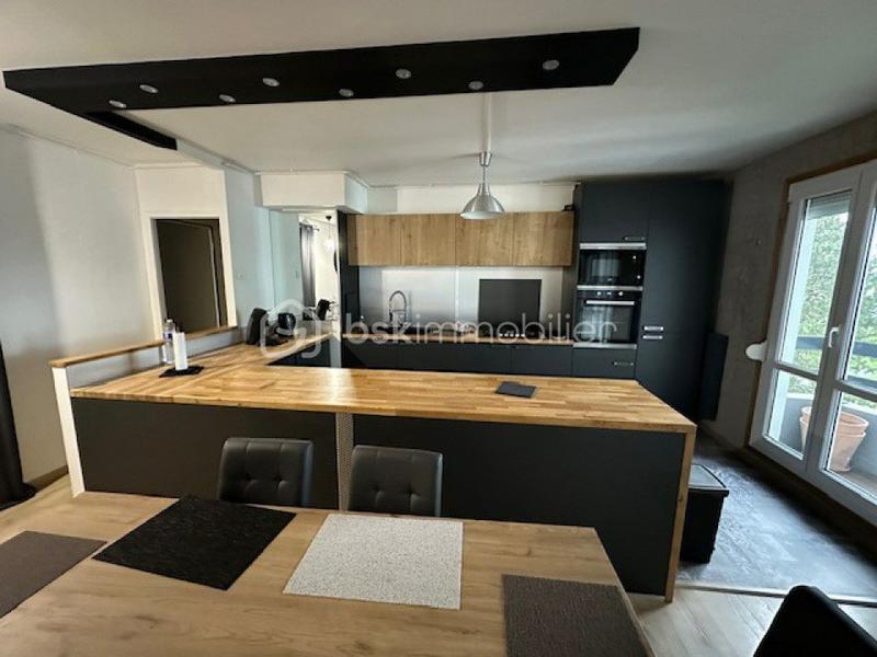 Appartement - 83 m² - 4 pièces