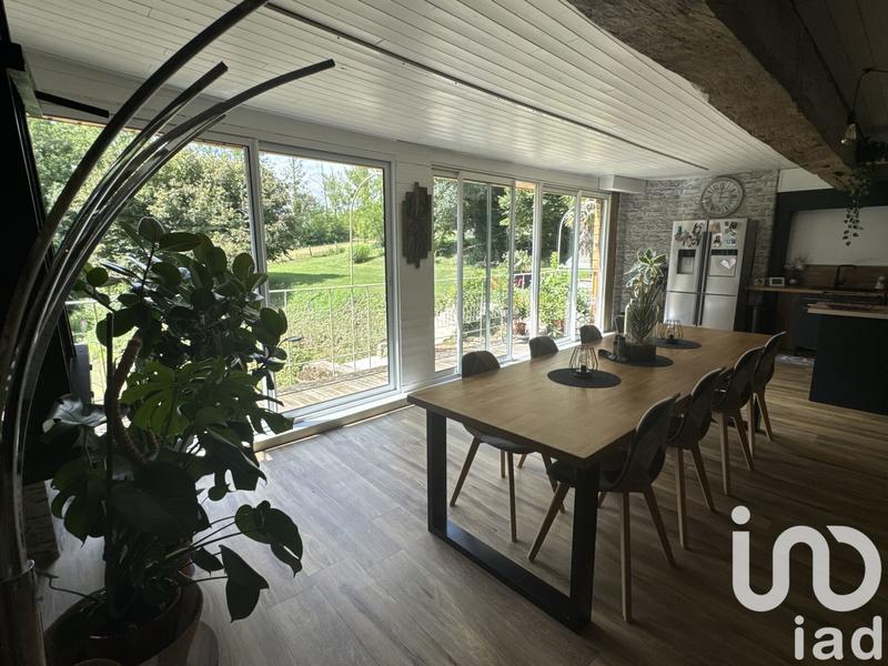 Maison - 455 m² - 13 pièces