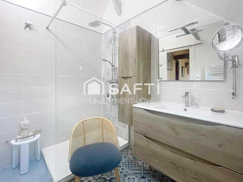 Maison - 336 m² - 13 pièces