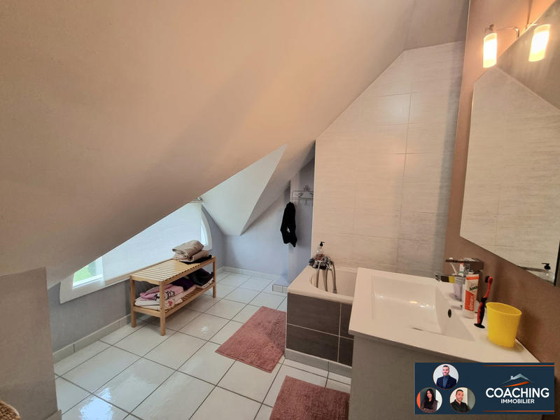 Maison - 137 m² - 6 pièces