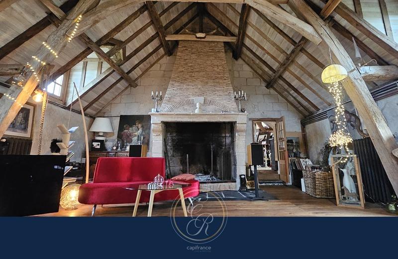 Maison - 270 m² - 7 pièces