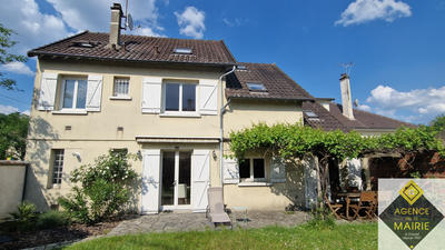 Maison - 165 m² - 8 pièces