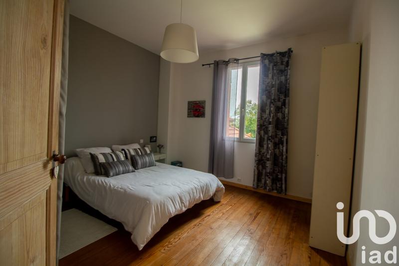 Maison - 255 m² - 11 pièces