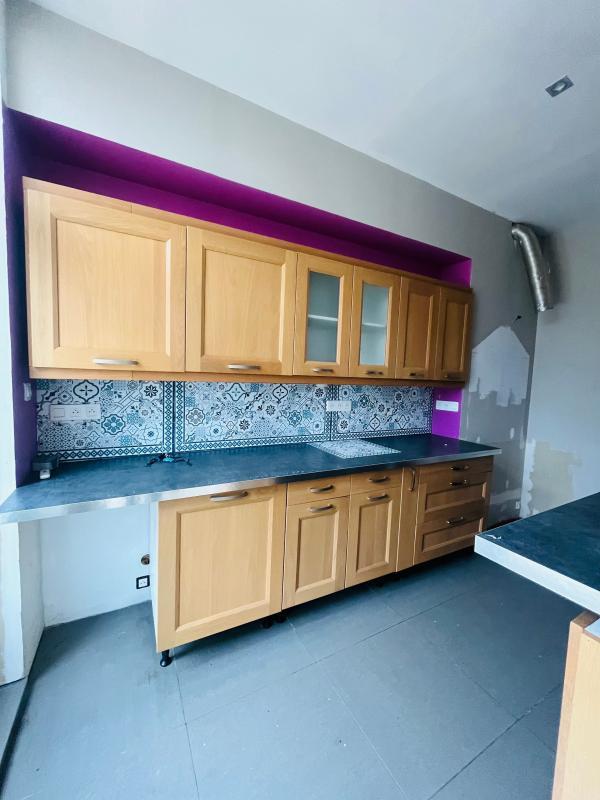 Maison - 220 m² - 5 pièces