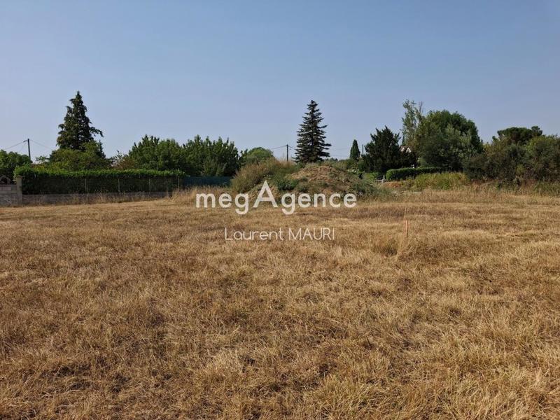 Terrain constructible - 553 m²