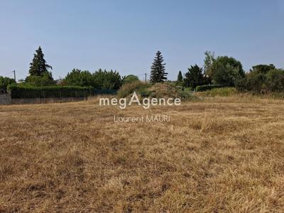 Terrain constructible - 553 m²