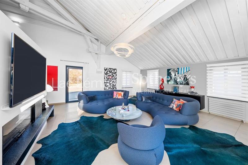 Maison - 200 m² - 6 pièces