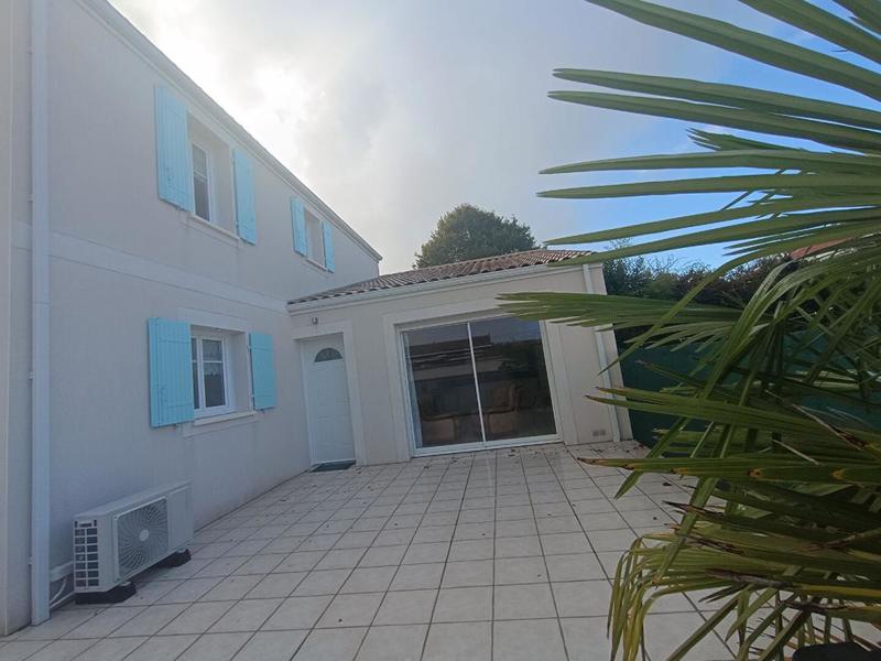 Maison - 104 m² - 4 pièces