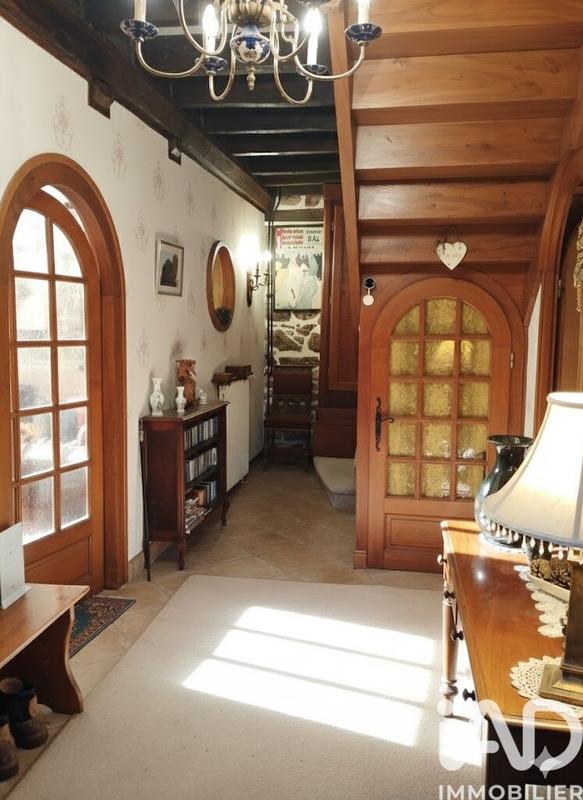 Maison - 230 m² - 10 pièces