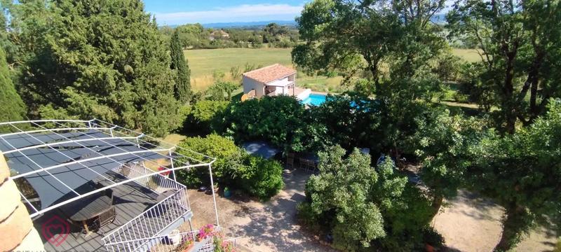 Maison - 409 m² - 17 pièces