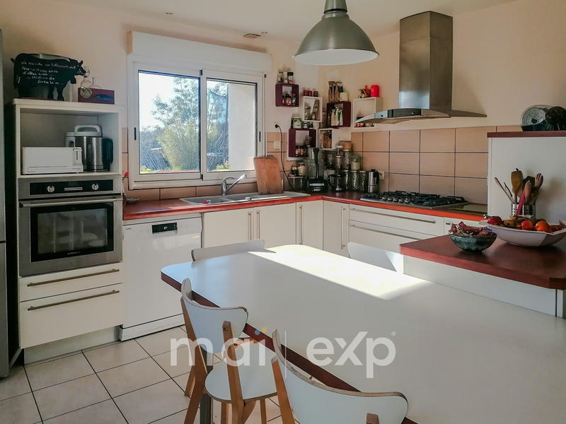 Maison - 156 m² - 6 pièces