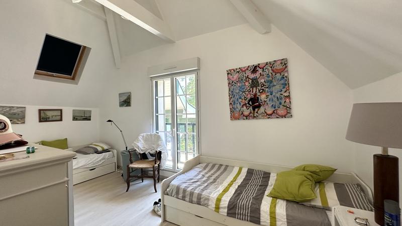 Maison - 192 m² - 8 pièces