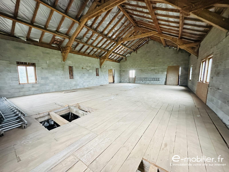 Maison - 143 m² - 1 pièce