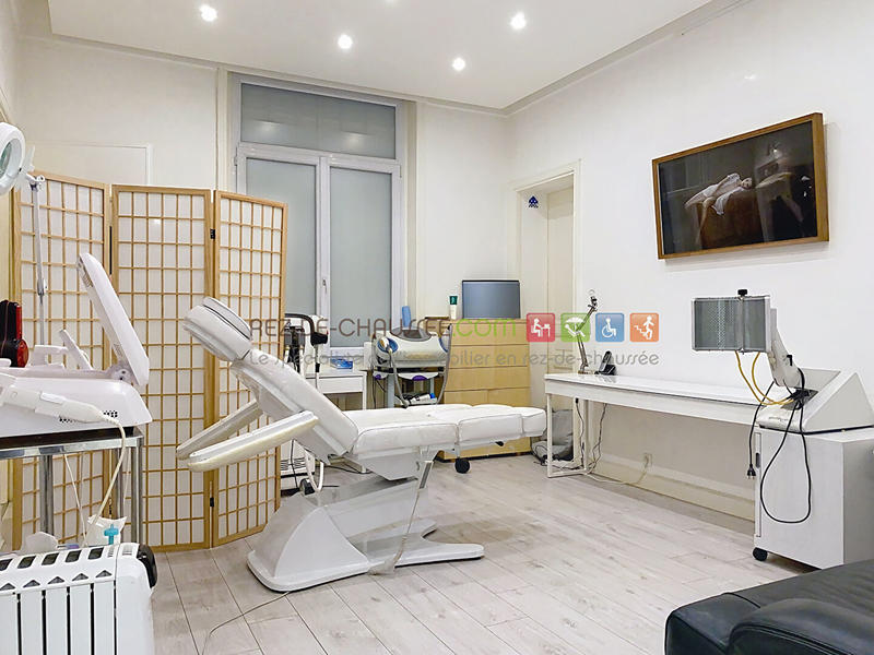 Bureau - 258 m² - 7 pièces