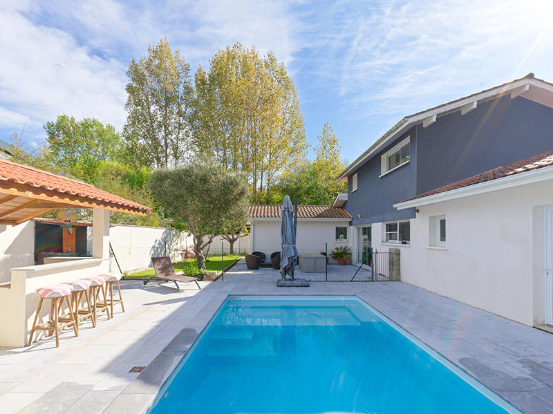 Maison - 172 m² - 6 pièces