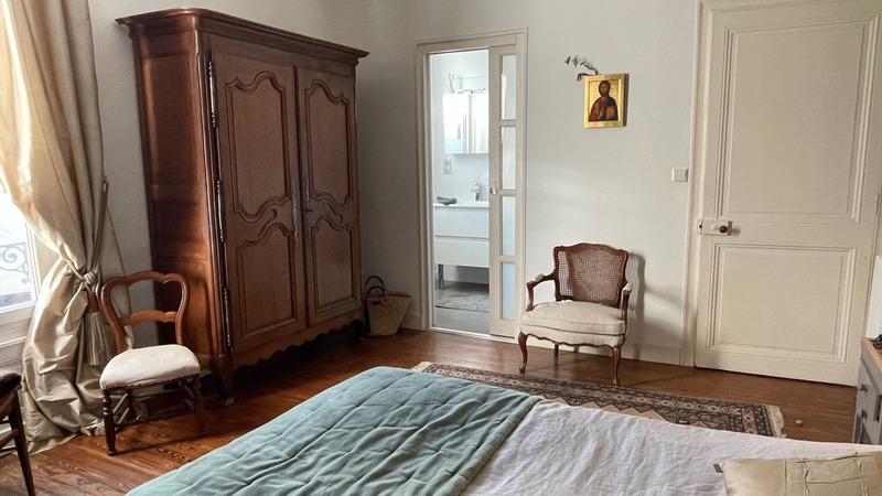 Maison de ville - 261 m² - 11 pièces