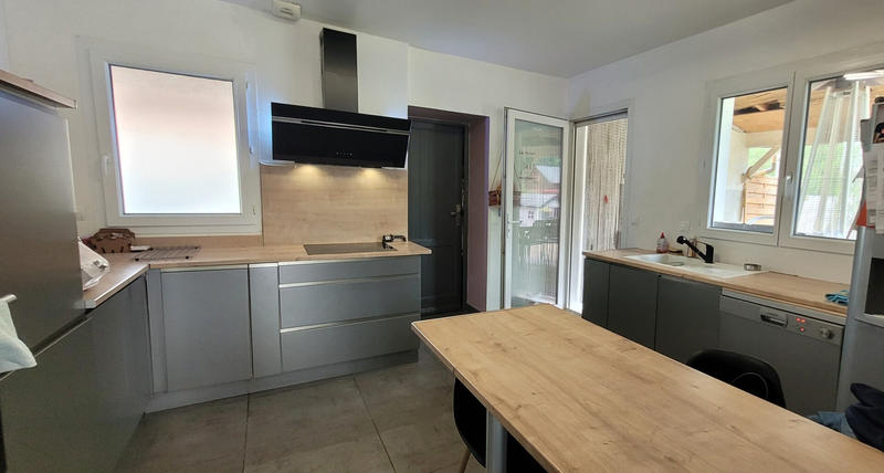 Maison - 184 m² - 8 pièces