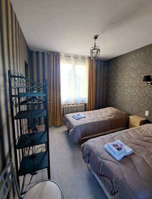 Manoir - 1 600 m² - 50 pièces