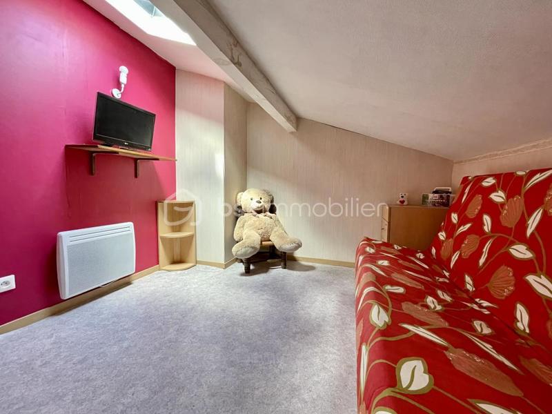 Maison - 180 m² - 9 pièces