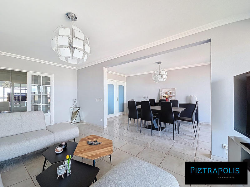 Appartement - 96 m² - 4 pièces