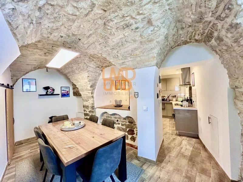 Maison de village - 100 m² - 4 pièces