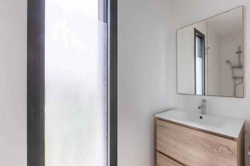 Maison - 246 m² - 8 pièces