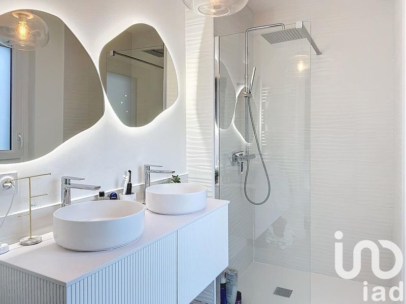 Appartement - 120 m² - 5 pièces