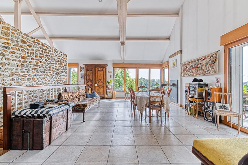 Maison - 178 m² - 6 pièces