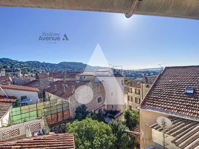 Appartement - 75 m² - 3 pièces