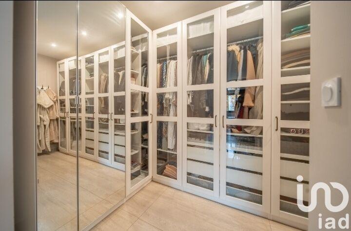 Maison de maîtres - 220 m² - 7 pièces