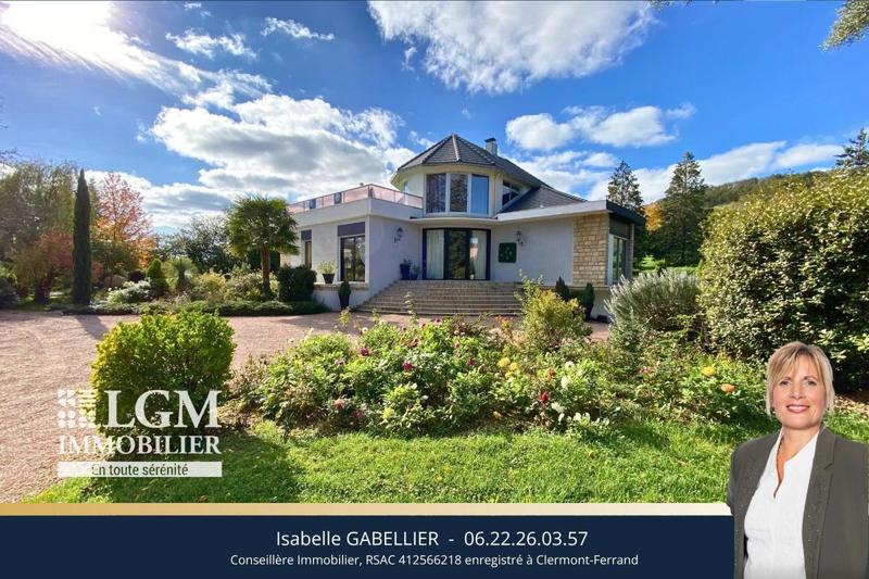 Villa - 288 m² - 6 pièces