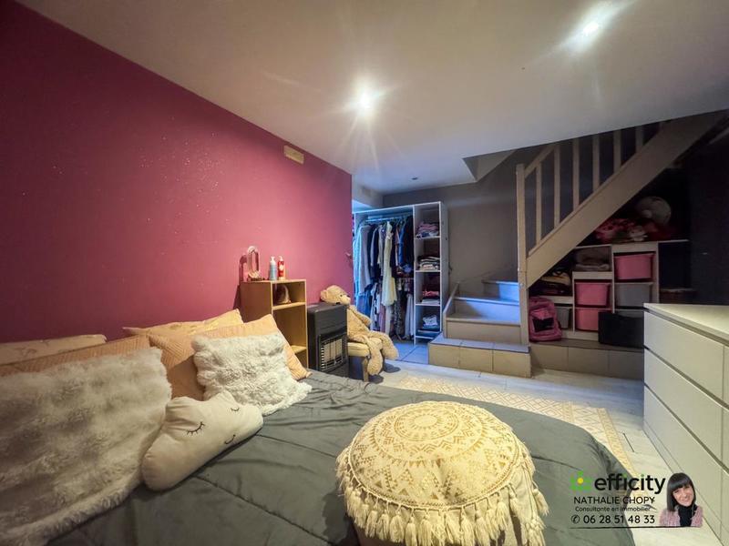 Maison - 250 m² - 12 pièces