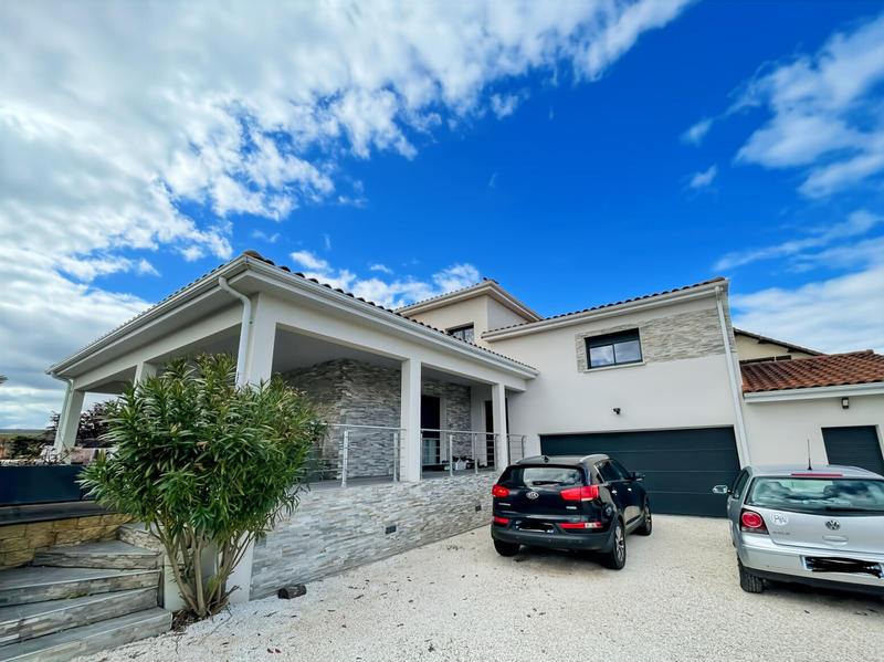 Maison - 180 m² - 6 pièces