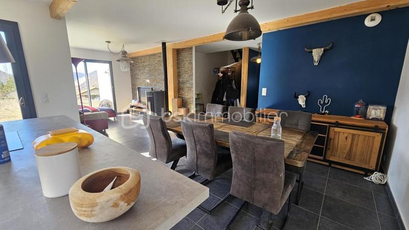Maison - 113 m² - 5 pièces
