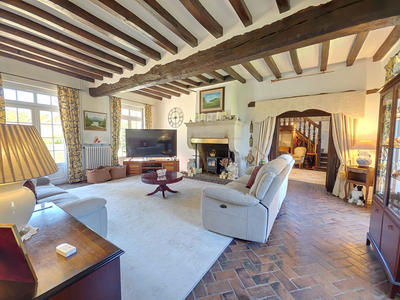 Maison - 261 m² - 11 pièces