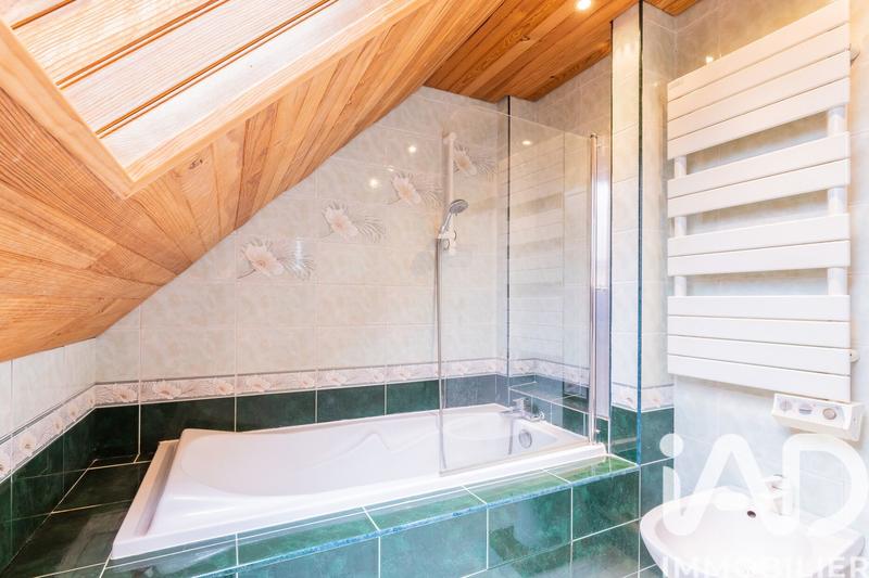 Maison - 107 m² - 6 pièces