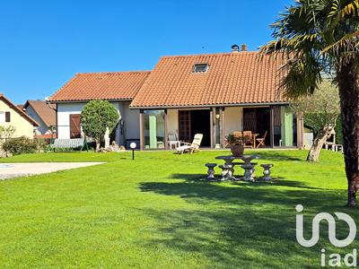 Maison - 150 m² - 5 pièces